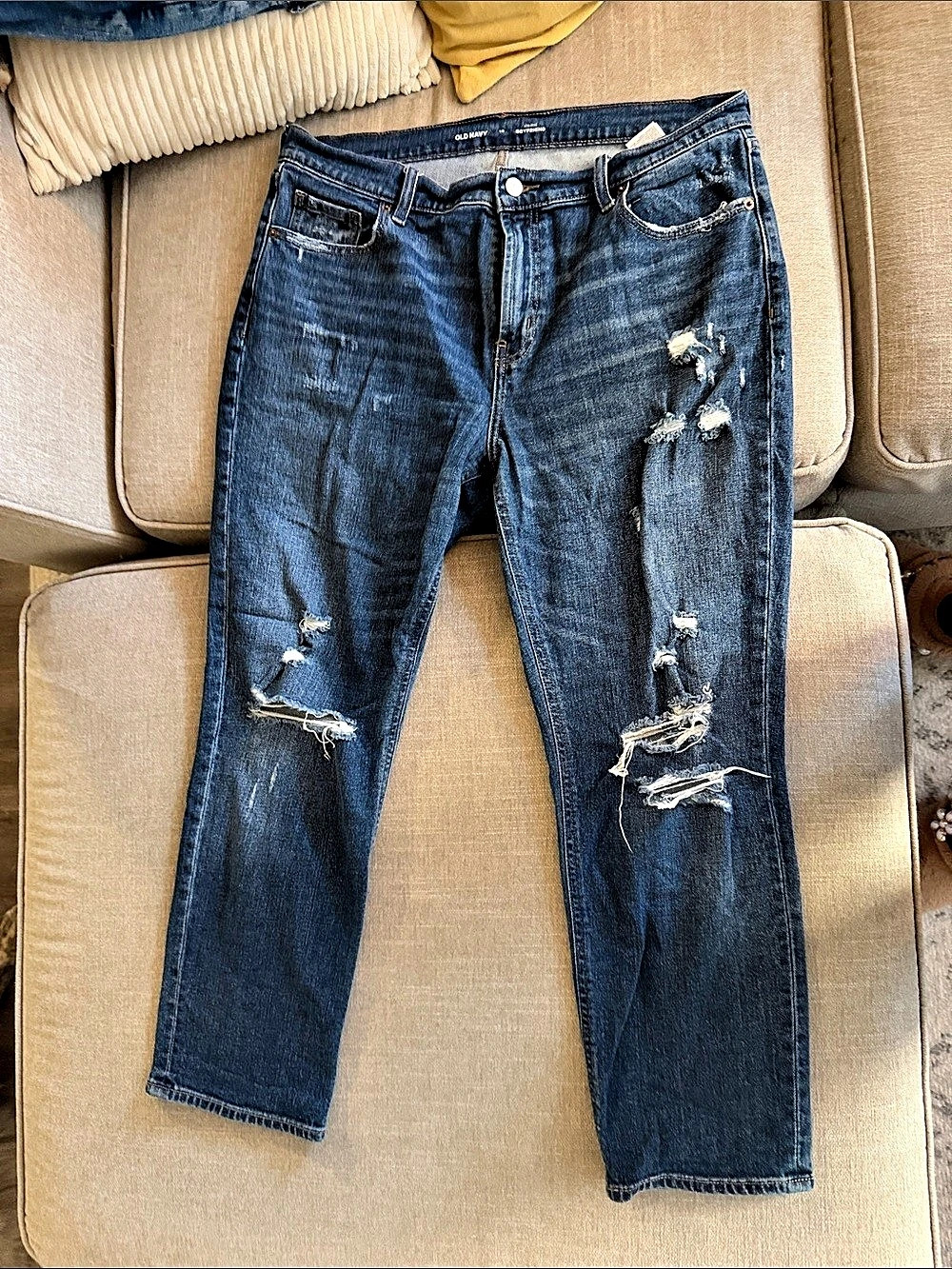 Old Navy Mid-Rise Boyfriend Distressed Blue Boyfriend Jeans Waist 12